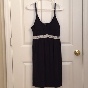 Maternity/nursing night gown